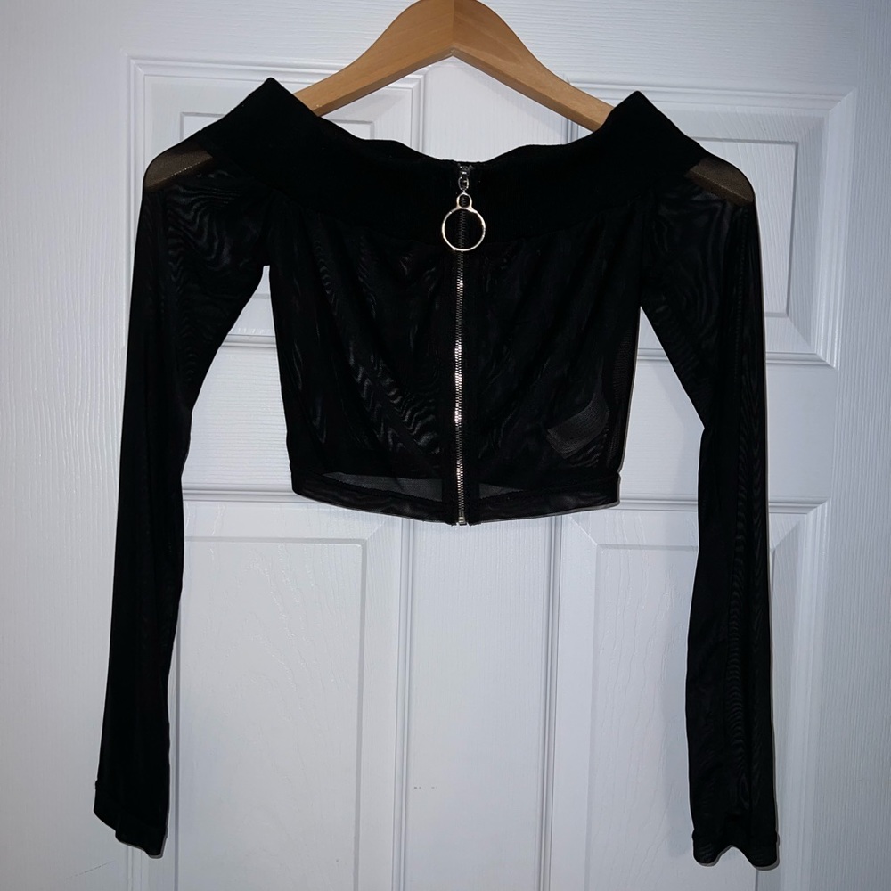 Off the shoulder sheer mesh crop top!